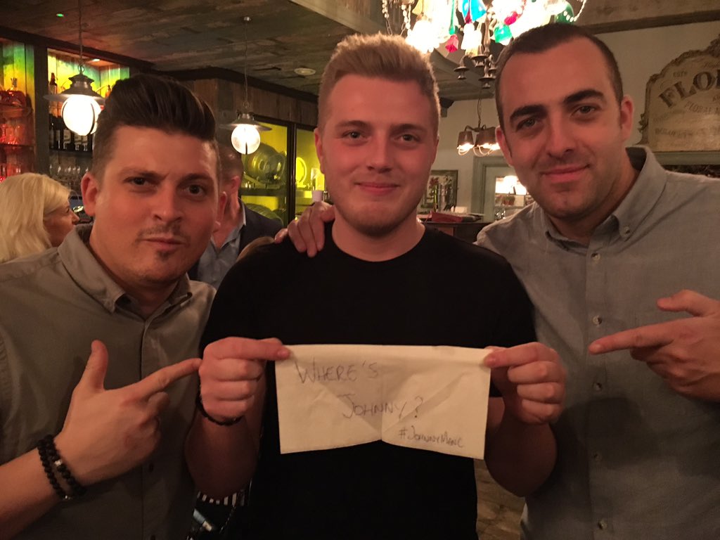 staylor114's tweet photo. @JohnnyManc @Benp_81 @Moorhouse7 @MaxDoyle94 heard your not aloud out tonight? #whereisjonny https://t.co/P7WyOfsCbU