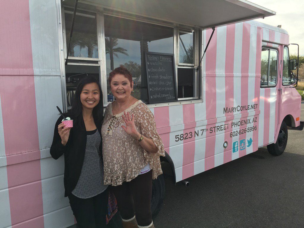 MaryCoyleTruck's tweet image. First customers @MaryCoyleTruck @TrilogyAZ The salted caramel cashew stole the show #icecream