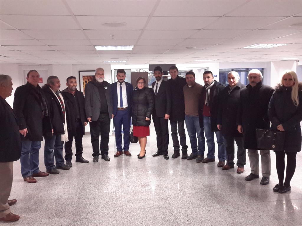 CHP Gebze ve Darıca Gençlik Örgütü Uğur Mumcu anması <a href="/CHPGebze/">Gebze CHP</a> <a href="/chpdarica/">CHP Darıca İlçe Başk</a> <a href="/herkesicinCHP/">CHP 🇹🇷</a> <a href="/kilicdarogluk/">Kemal Kılıçdaroğlu</a> #chp