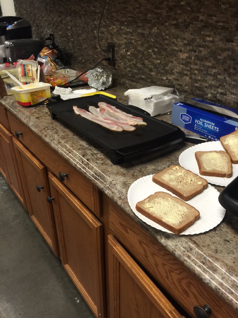 Sunday Funday grilled cheese! We all shoveled ourselves and others out to be here! #theresnoIinTEAM @HDMikeCastagna