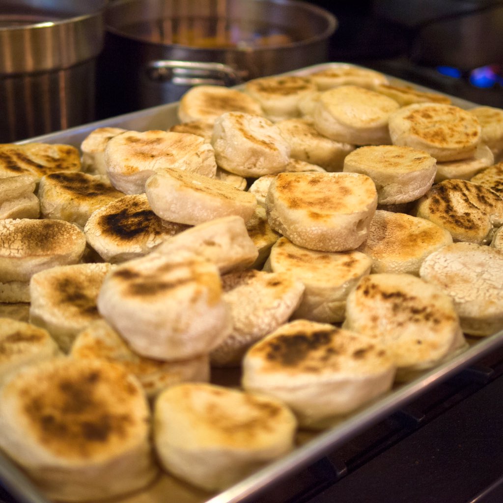 bootandshoeoak's tweet photo. Freshly baked English Muffins!

On today's brunch menu with hollandaise, kale, hedgehog mushroom and poached egg. https://t.co/b4HVgBjtHE