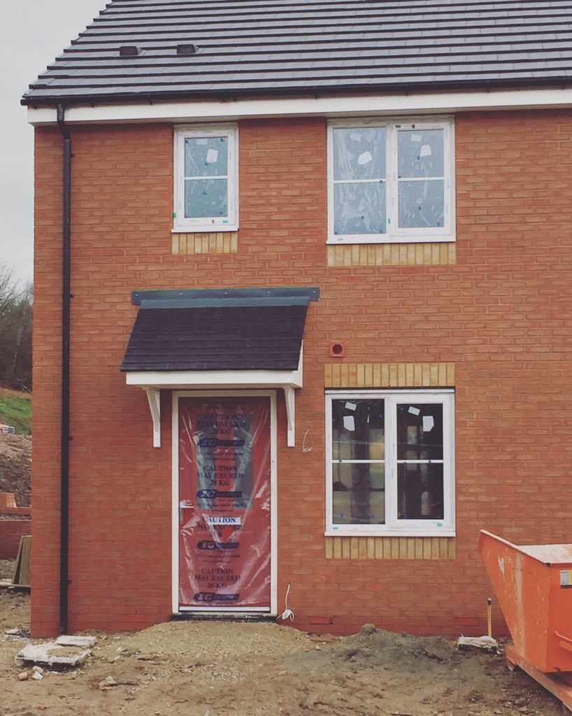 beedingtons's tweet image. Our beaut home nearly ready ☺️👫❤️ @LiamGib
