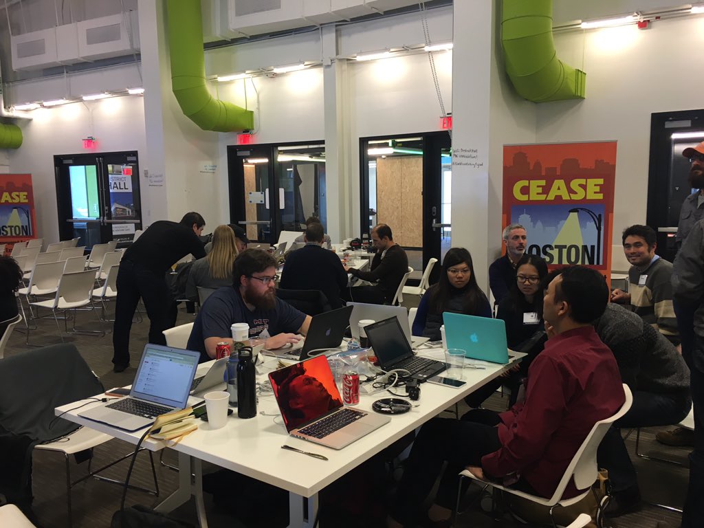 SChackathons's tweet photo. 34F outside of @DistrictHall.. but we're crunching the last 15 minutes of hack time right now! #hacktrafficking4good https://t.co/yPvTPqxp1b