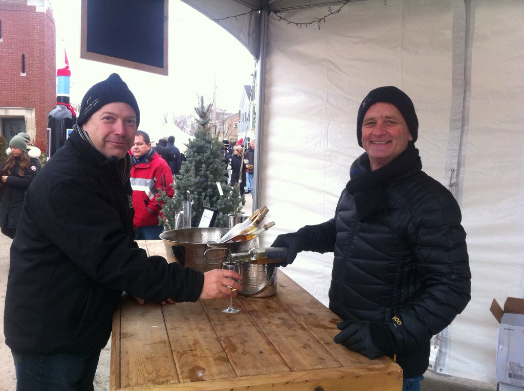 notl419's tweet photo. Spotted #NOTL Lord Mayor @PatDarte at the @NiagaraWine @niagaraonlake #icewinefest @Reifwinery booth https://t.co/rLugb2YzZ6
