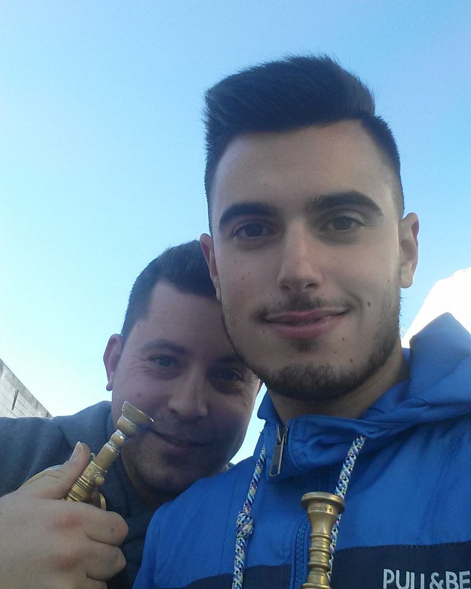 Echando un rato de corneta con el compadre <a href="/pedroflores81/">Pedro Flores Alcala</a> ajierro!!!