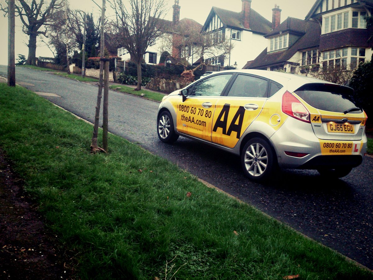 JamieSliwa's tweet image. Now this is what I call a hill start, it&apos;s like driving in the Alps. #learntodrive #clutchcontrol