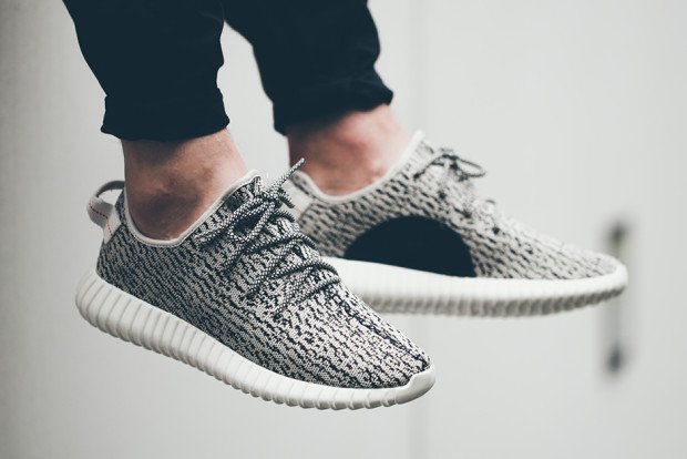 TheMakeOfFunner's tweet image. #YEEZYBOOST  #yeezy #gentlemansclub #mensfashion