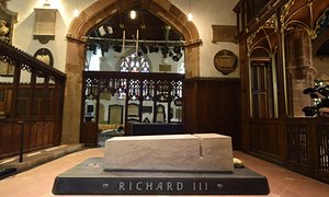 Richard III Grave in #Leicester Among Top 25 Sites to Visit in the #World  bit.ly/1NswjfT  #RichardIII