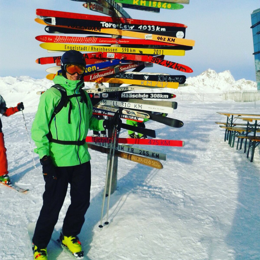 crazymondo's tweet photo. Weekend fun...skiing and partying :-) #ischgl https://t.co/ulA4gJ7MZW
