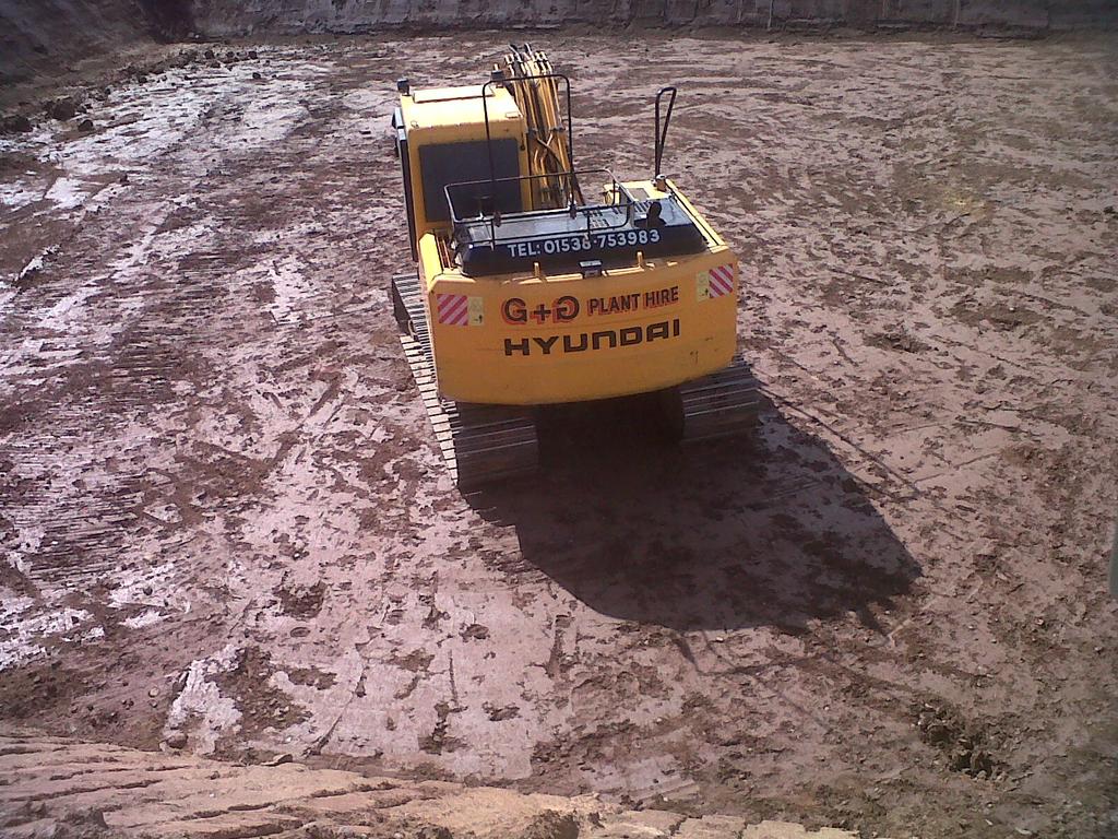 petergater43's tweet image. Thinking of a lagoon then think of us G&amp;amp;G Plant Hire #teamdairy