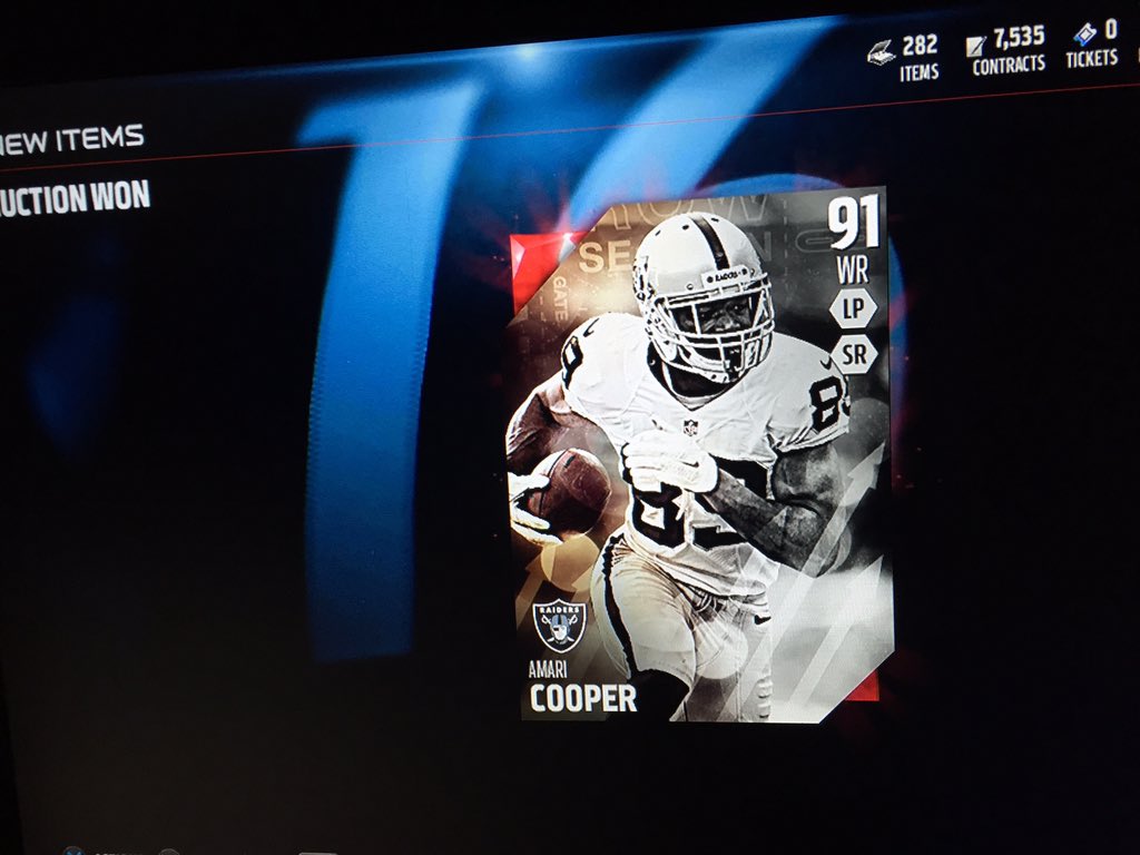 Warrior_City302's tweet photo. Giving away this Amari cooper for the ps4 must rt and follow to enter https://t.co/klGyaslB6q
