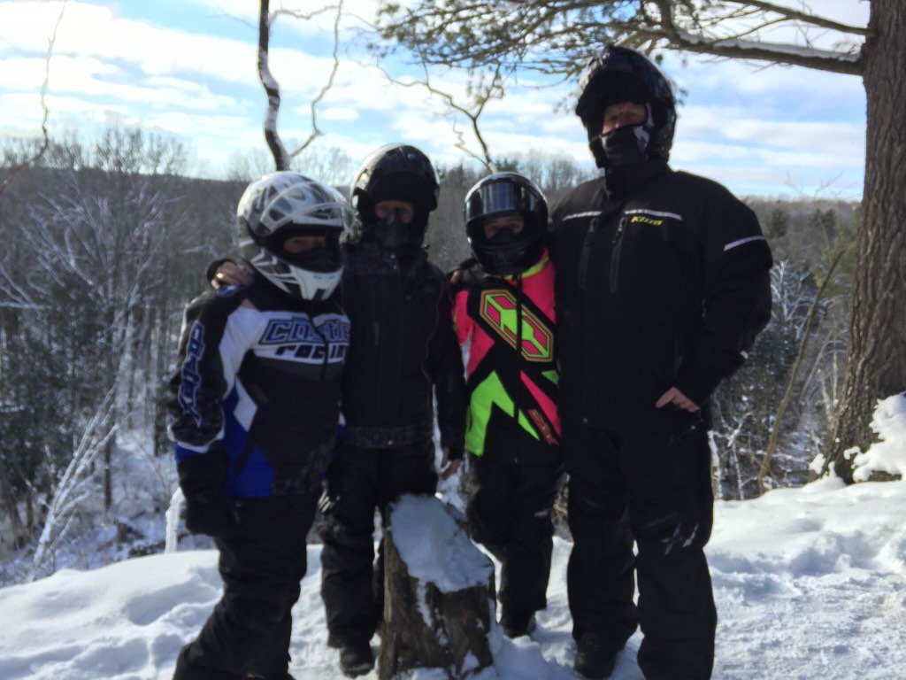 taterpatch2's tweet image. Great time #snowmobiling #Cadillac MI trails