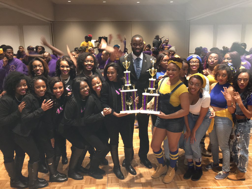 EtaMu72's tweet photo. #GreekUnity Thanks for the competition @OmicronGamma22! 💕💙 https://t.co/nRXSQgQkX8