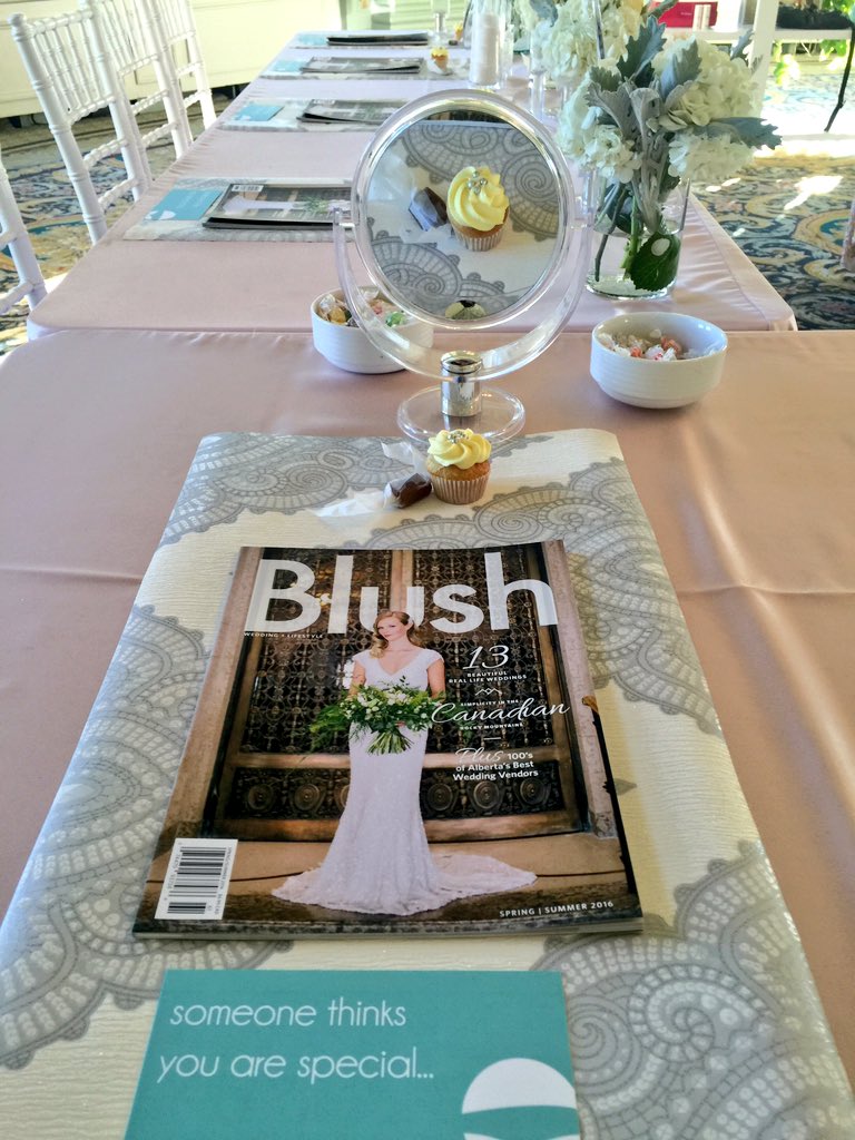 OTEdmonton's tweet image. Beautiful table settings and all over deco at the #blushedlux event. #vsmakeup #beauty #yegbeauty