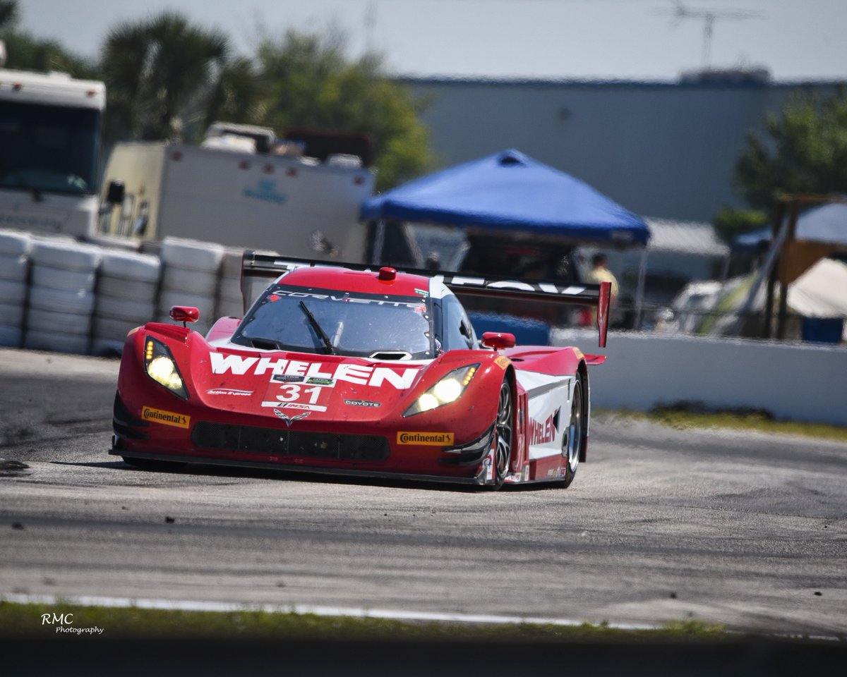 RMCPhoto's tweet photo. Whelen Weekend few hours left - 2015 Sebring @sebringraceway @WhelenMTRS @ericcurran31 @CorvetteRacing #RMCphoto https://t.co/r8OwxgoUmA