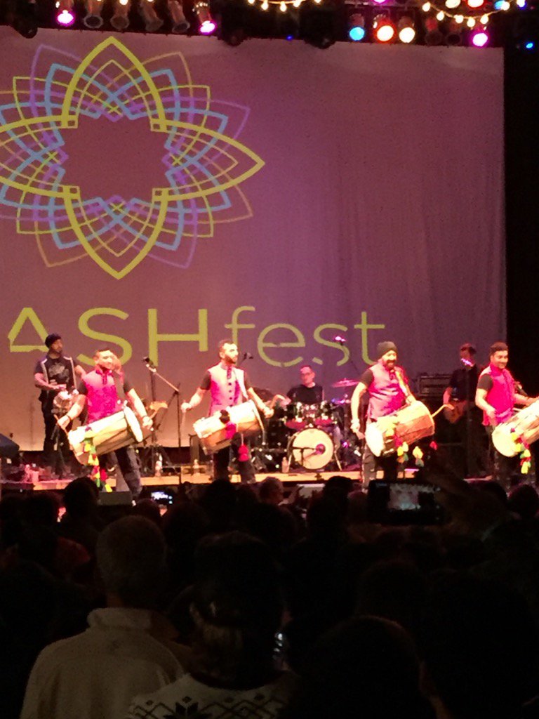 baschofield's tweet image. #crashfest The Dohl Foundation raising the roof at @HOBBoston