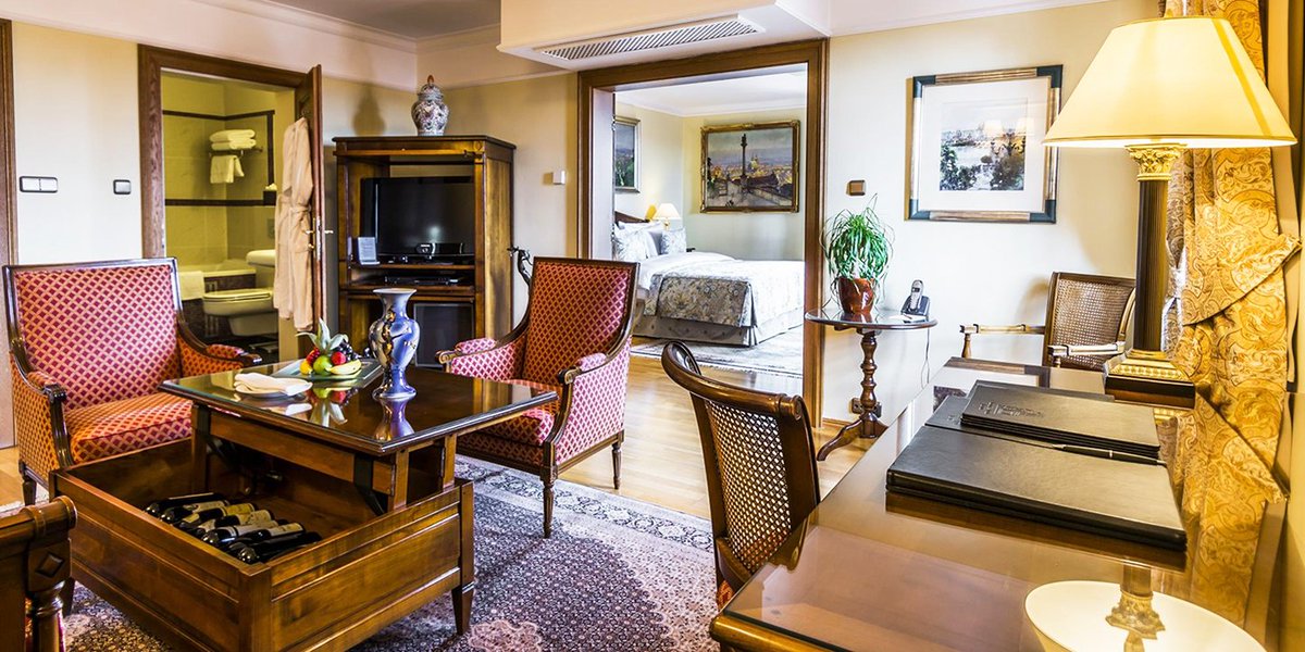 What are the best luxury hotels in Europe? Find out here: tripadv.sr/1PeHcYj #TravelersChoice