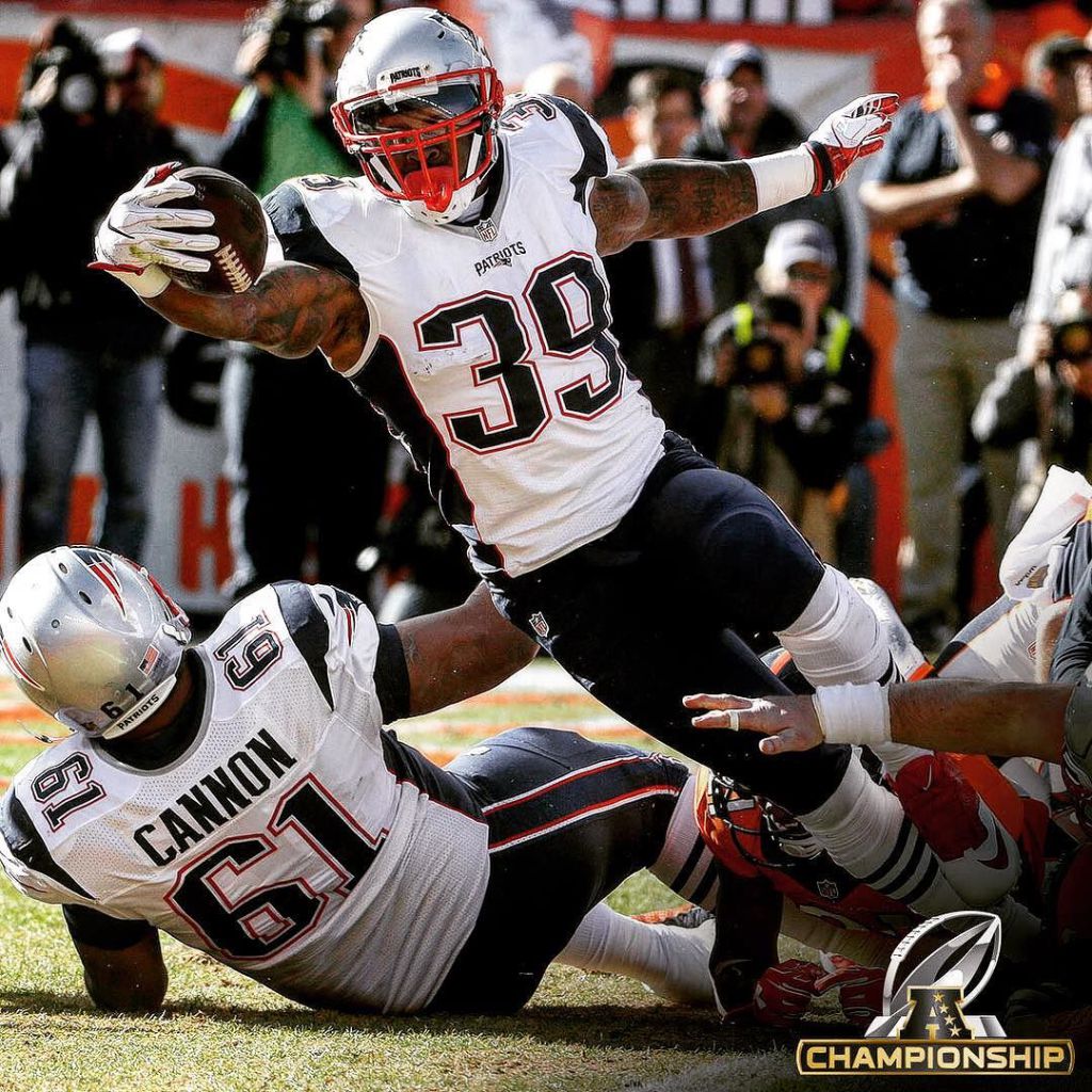 NFL @nfl: @iamsj39 is in the end zone! #DoYourJob 📷: Chris Carlson/AP instacelebs.net/top-brands/nfl…