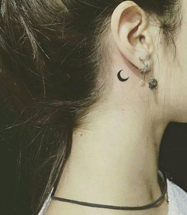 MiniTattoosES's tweet photo. 🌙 https://t.co/LutajZLOnZ