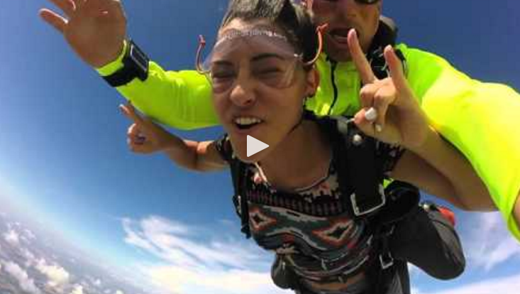 justtouche's tweet photo. Bucket List: Go Skydiving... Watch full video on the link below!
https://t.co/0F7NjVrDhg https://t.co/BtvMIIEJVd