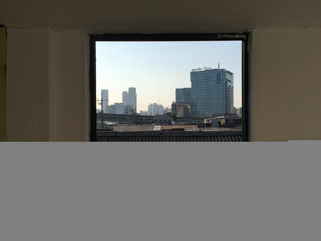 urban_lab's tweet photo. 어제 커먼센터에서 찍은 사진은 저장되다가 말았는지 이렇게. 랠리에 잘 어울리는 사진이라 혼자 생각해보며. https://t.co/o4lXjLalmx