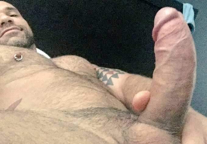 Good morning 😚 Have a great week! https://t.co/0bwSCqwC6E<a href="/tag/blackandwhite"class="tags"><span>#blackandwhite</span></a><a href="/tag/samlim"class="tags"><span>#samlim</span></a>