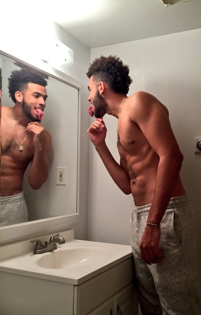 FineAssBlackMe2's tweet photo. Y'all awake? 👀 #FABM https://t.co/DQoNzhQRYx