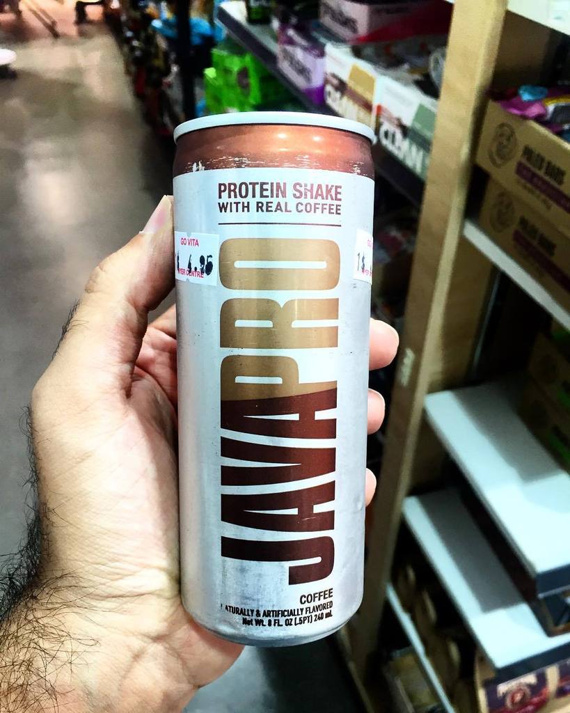 Abdullah_Osman's tweet image. Protein shake with real coffee... Big fan! From the makers of ISOPURE! Classic hand-shot, it's been a while! #JavaP…