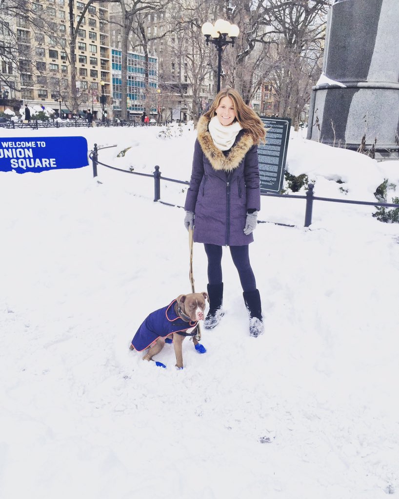margitweinberg's tweet photo. Snow day with my Georgia 🍊 #jonas2016 https://t.co/nyErHkSN4O