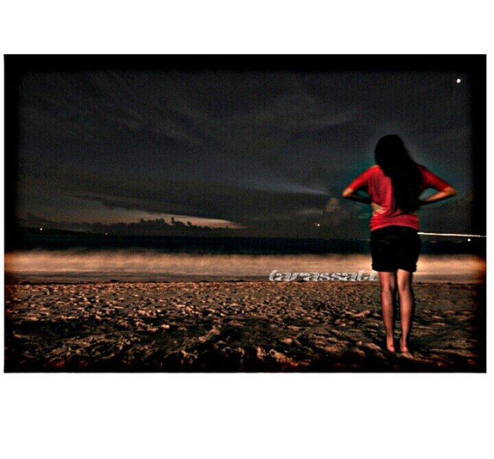 Semesta punya cerita yang indah untuk selalu dikenang dalam kesendirian...