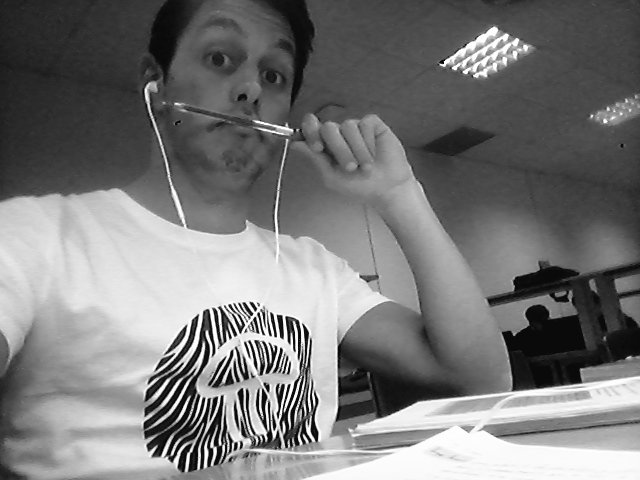 juanpebc's tweet photo. Largas noches de estudio aunque la mente está pensando más en el viaje post exámenes 🏄🔜🌍 https://t.co/E8wVsmifaE