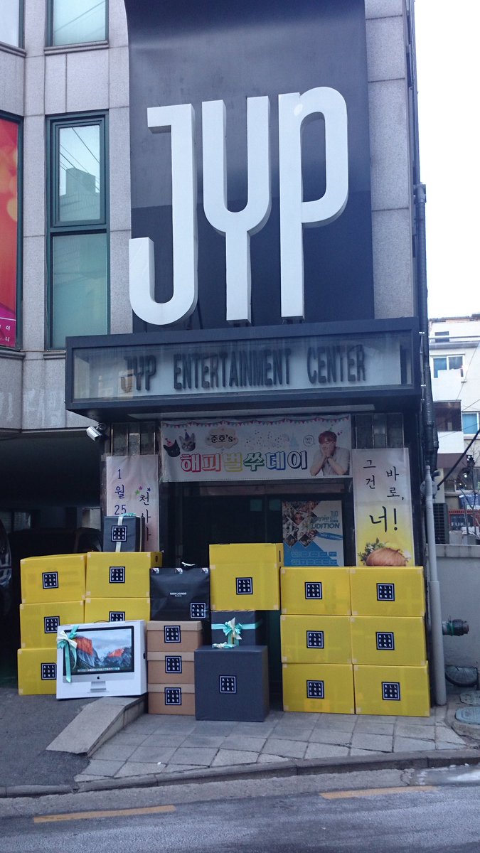 埋め込み画像への固定リンク