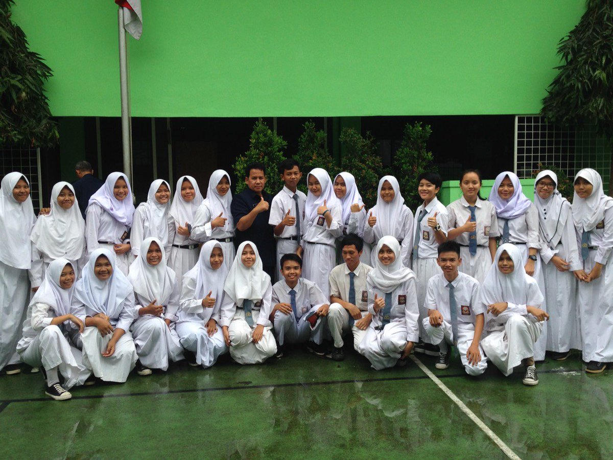 42_Osis's tweet photo. Selamat jalan Bapak Kepala Sekolah kami tercinta https://t.co/ylqtzTQCux