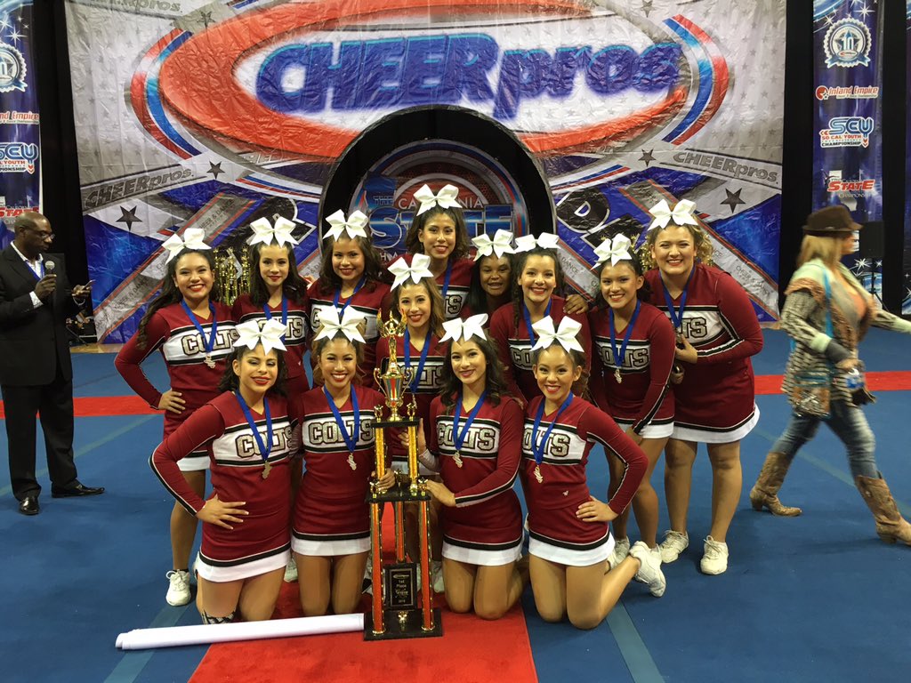 dlngus_'s tweet photo. Covina high comp team are 2016 State Champions 🎀🏆🎉  I love my team 💖 #cheerpros #statechamps https://t.co/gl6q1EaXtK