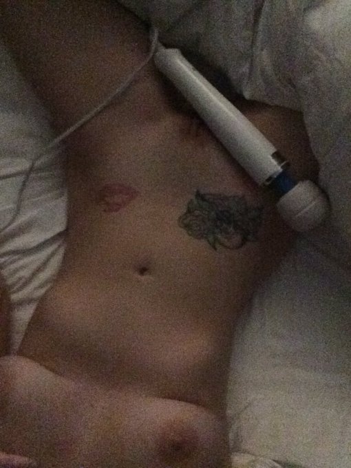 Bringing my hitachi to Vegas was a really good idea. Go me. 👍🏻 https://t.co/4scwo3E73C<a href="/tag/mvsales"class="tags"><span>#mvsales</span></a>