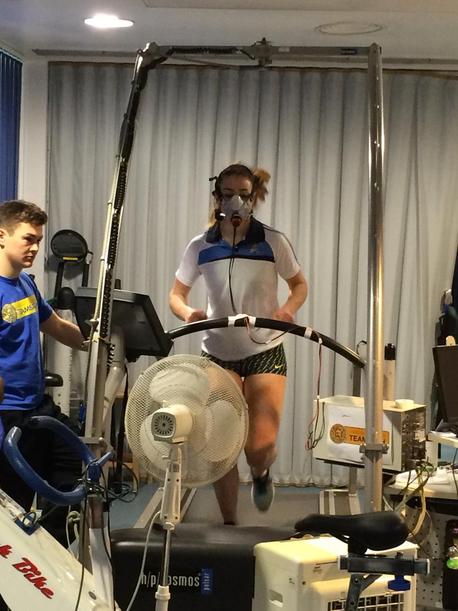 Ellen starting the VO2 max test #thisgirlcan. Respect!