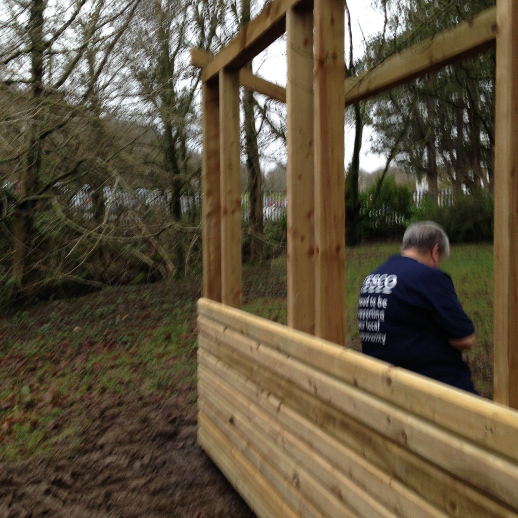 <a href="/TescoMaesteg/">Tesco Maesteg</a> in the park with <a href="/Keep_Wales_Tidy/">Keep Wales Tidy</a> building some bird hides <a href="/CathyBurman/">Cathy Burman</a> #ProudToSupportTheCommunity