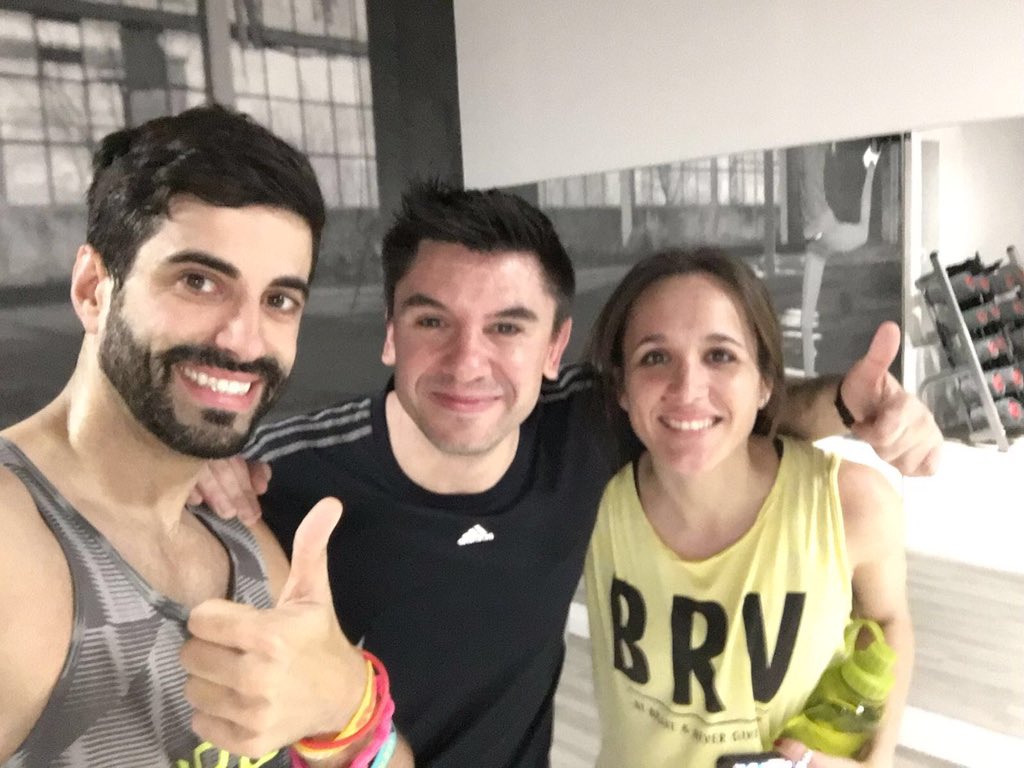 locafm's tweet photo. .@JasonMataFM en el estudio pone las pilas a @speedisma y @pattyblazquez q están entrenando en @MystGym con @ja_1978 https://t.co/v3gHmgEjbG