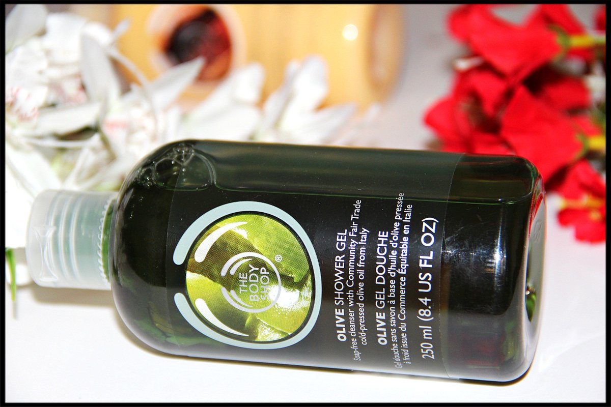 Body Shop Olive Shower Gel review on blog silkyresh1984.wordpress.com/2016/01/22/the… #Pune #punebloggers #indianbloggers #MUA #manicure