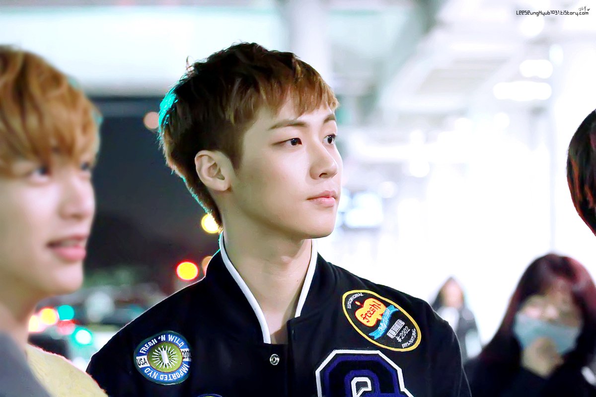cappu_19921031's tweet photo. 151025 김포 제주도 입국 #엔플라잉 #NFlying_Lonely #Lonely #이승협 #승협 그럼..오늘도 야기ㄲㅏ짘ㅋㅋㅋ 화보승혀비!! https://t.co/4i7GmnUaqB