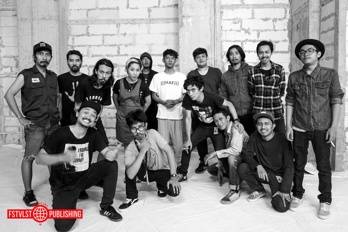 Karang Taruna FSTVLST (player, publishing, roadies, soundman, manager, merchandiser).

Terima kasih atas dukungannya