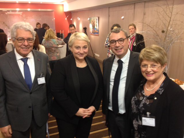 Caisse_Epargne's tweet photo. « @andremarcon @Pascaleboistard et @cedricmignon au Forum @ccifrance sur l’#entreprenariatauféminin » #cciparité https://t.co/r1L5yKnfYK
