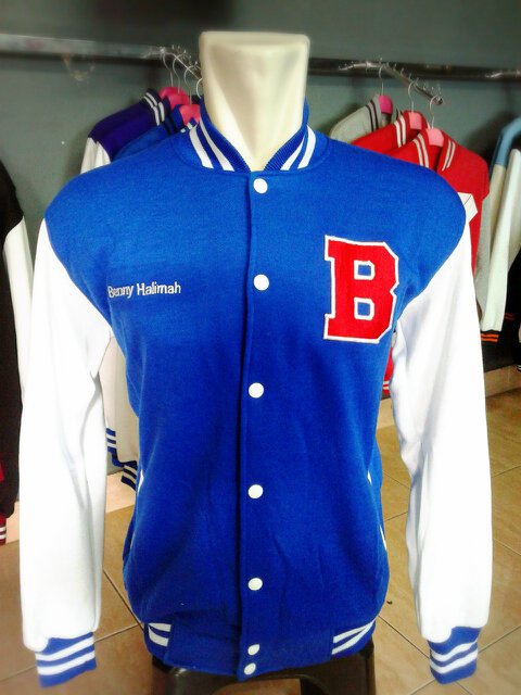RagaDistro's tweet photo. #customjaketvarsity #jaketvarsity #jaketmurah https://t.co/UvKtzFH0Bj