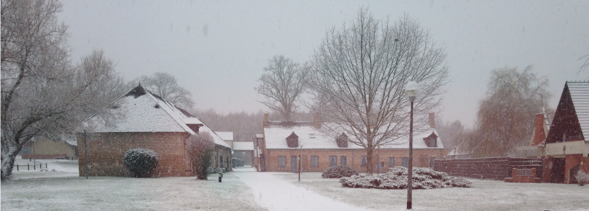 Courcimont's tweet photo. Cette année, le Village Vacance a vu la neige ! https://t.co/W3UEdb6F1a
