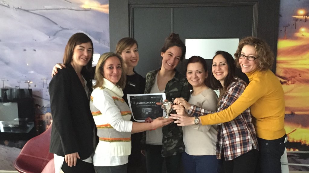 M_SolyNieve's tweet image. Regalando kits felicidad y equipo #nuestromejorcliente #spateam #equipazo @rmmr02 @TamaVarelaRilo @fatimalcantara7