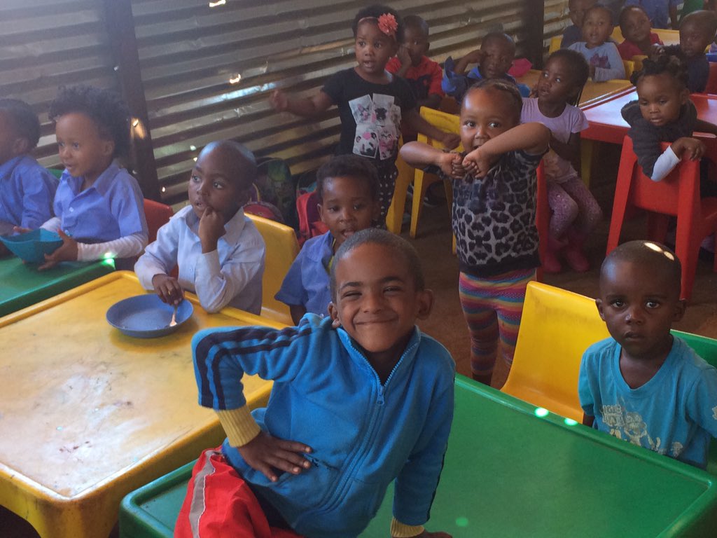 NiekerkJJ's tweet image. 25 weke van omgee stuit nie #Handevat vennootskap na onlangse storm wat nuwe fasiliteite vernietig het nie. @ATKVSA