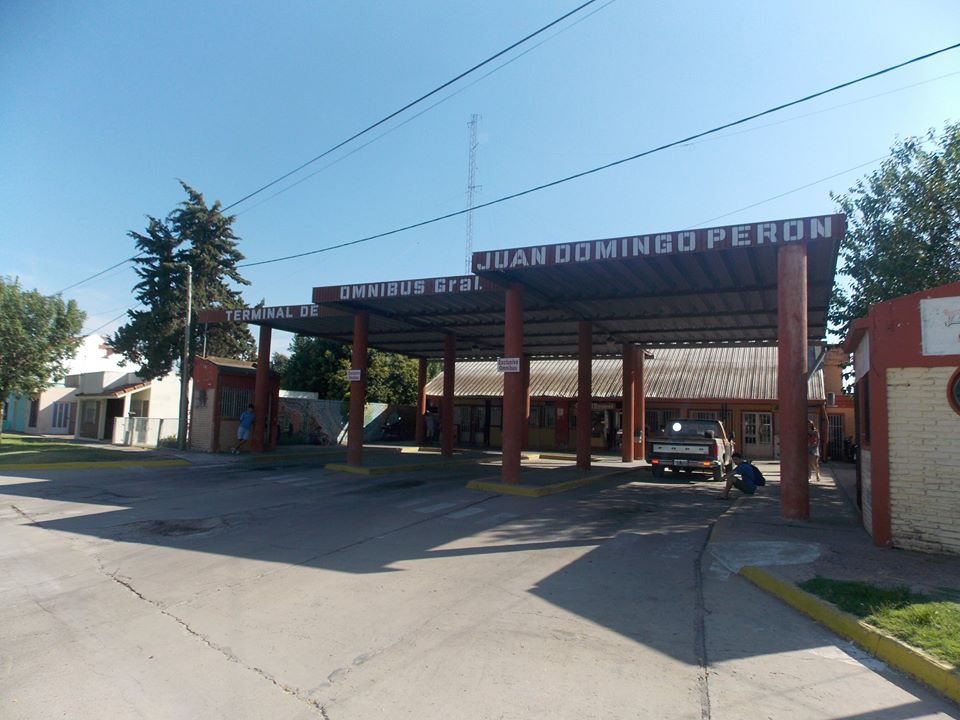 MuniRamirez1's tweet photo. Con el objeto de cambiar la estética del lugar, se realizaron diversas mejoras en la terminal de ómnibus. https://t.co/iiZ6RJMkLT