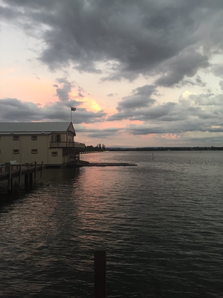 DavidYakas's tweet photo. Amazing drinks on the river at the @TheLuckyShagBar #perth #barracksstjetty #luckyshag #swanriver #drinkstime https://t.co/hdsNqmH5pE