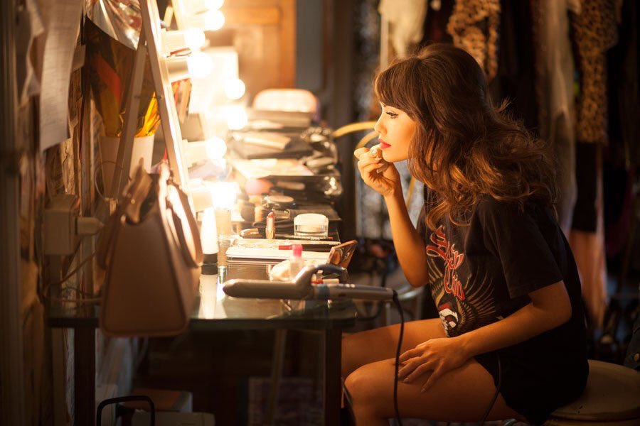 rogergzz's tweet photo. Ayer hicieron TT #LaliEnExaFM @laliespos y hoy empiezo a trabajar para todos sus fans 😉 https://t.co/uY98l0lTGh