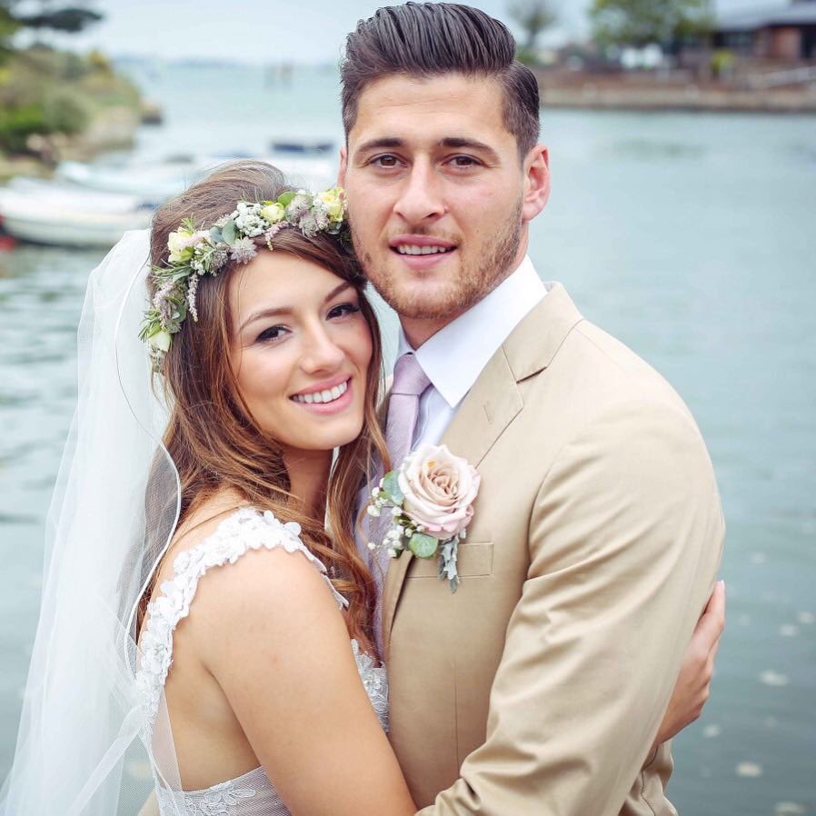IDSTYLEANDSKIN's tweet photo. The gorgeous couple J&J #bridalmakeup #twia2016 #joelward #jessicaward #dreamybride @JoelWard2 photography - @hajie https://t.co/mx4fwNgSZ0